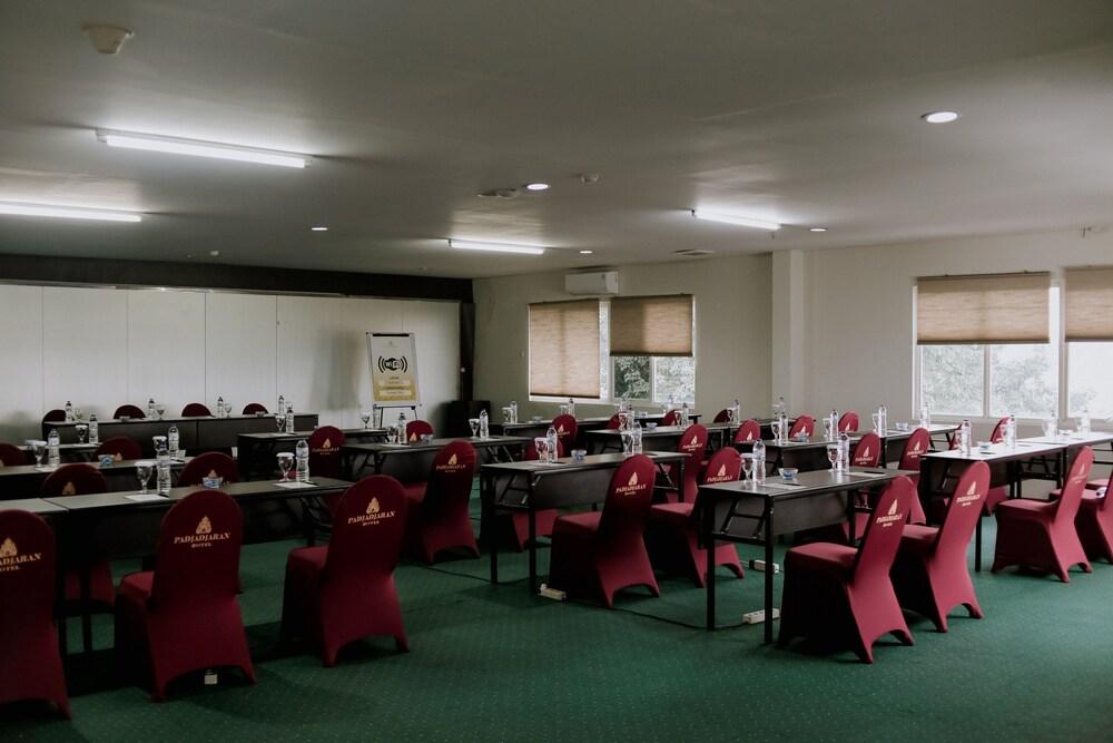 Padjadjaran Hotel Bogor Kültér fotó