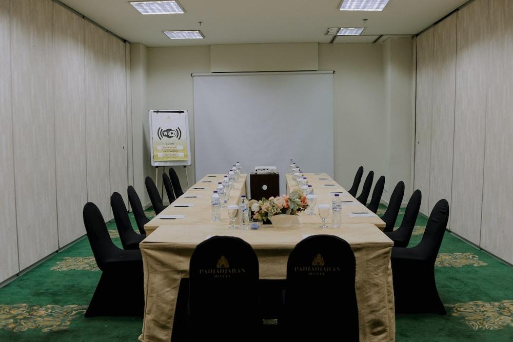 Padjadjaran Hotel Bogor Kültér fotó