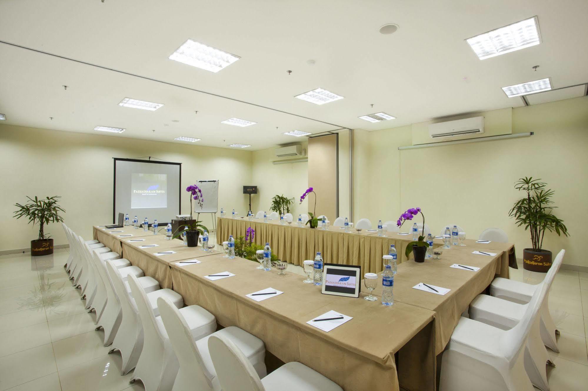 Padjadjaran Hotel Bogor Kültér fotó